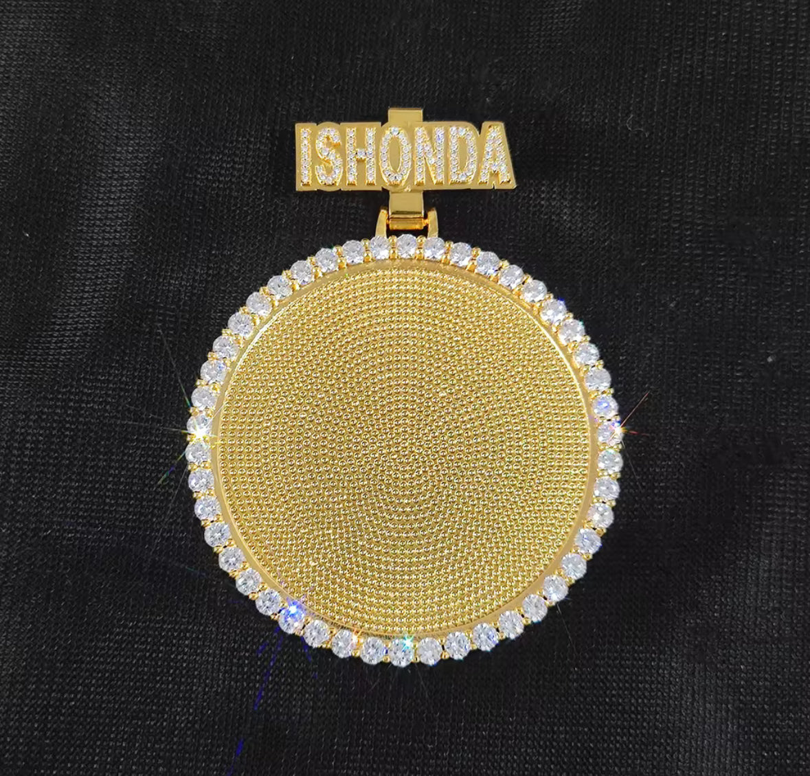 BIG PENDANT NECKLACE