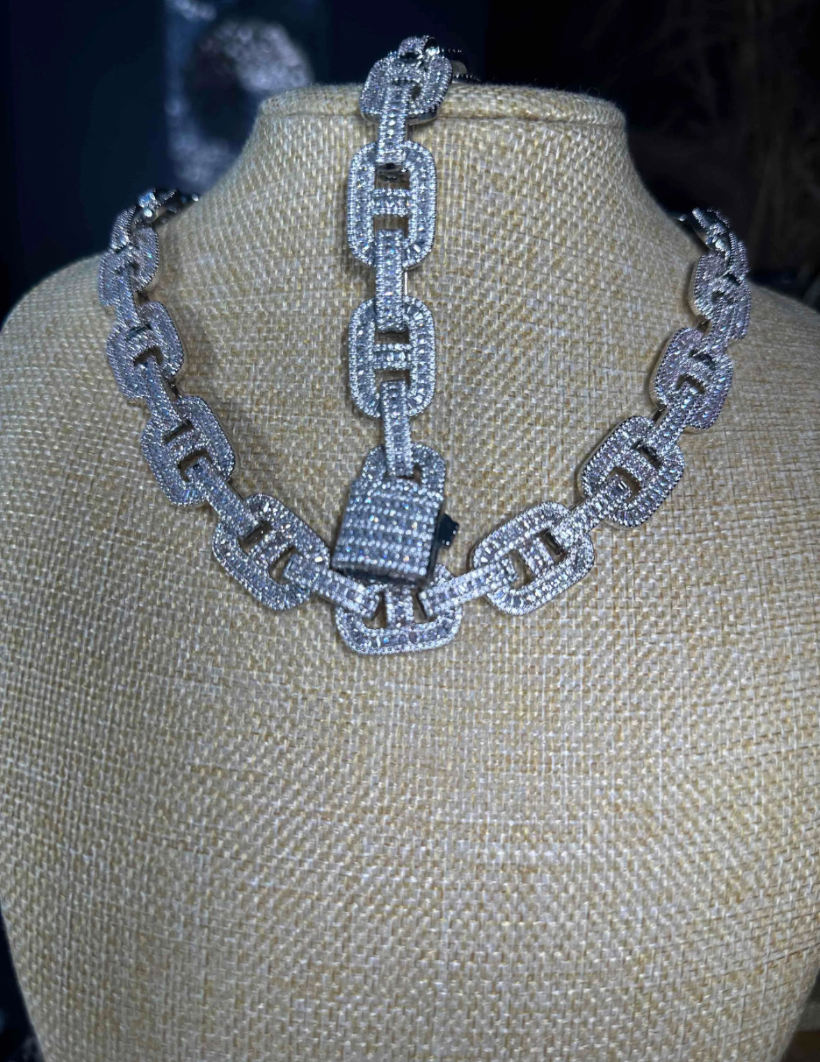 Rich girl necklace