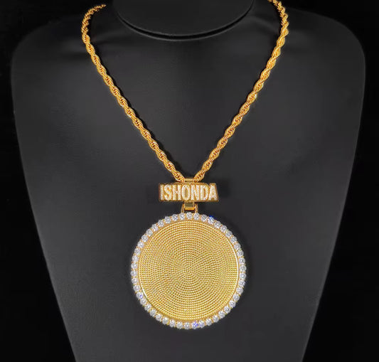 BIG PENDANT NECKLACE
